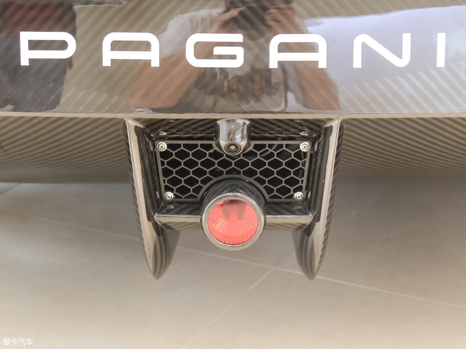 2016Huayra Dinastia ؄e