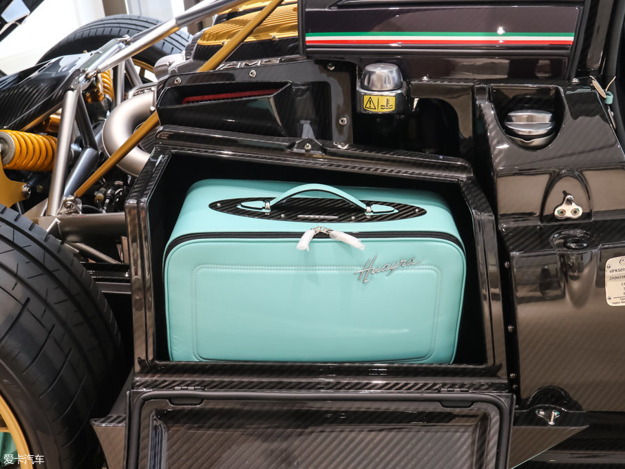 2016��Huayra Dinastia �؄e��