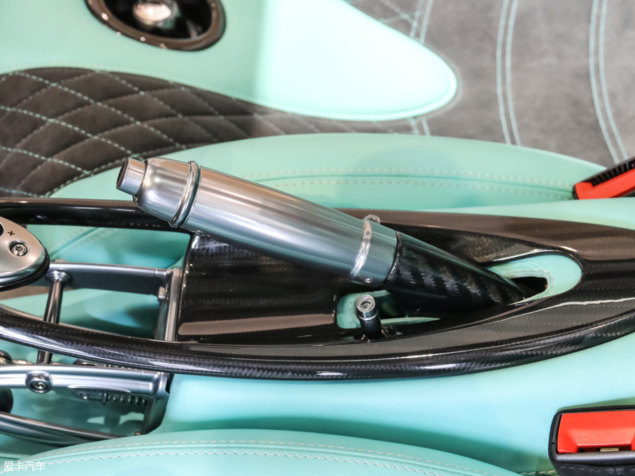 2016Huayra Dinastia ؄e