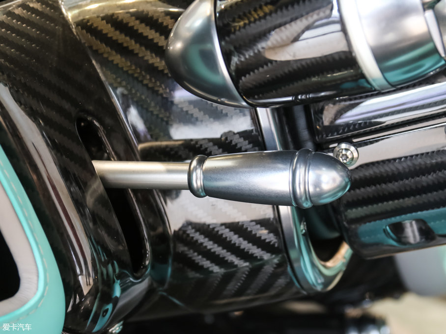 2016Huayra Dinastia ؄e