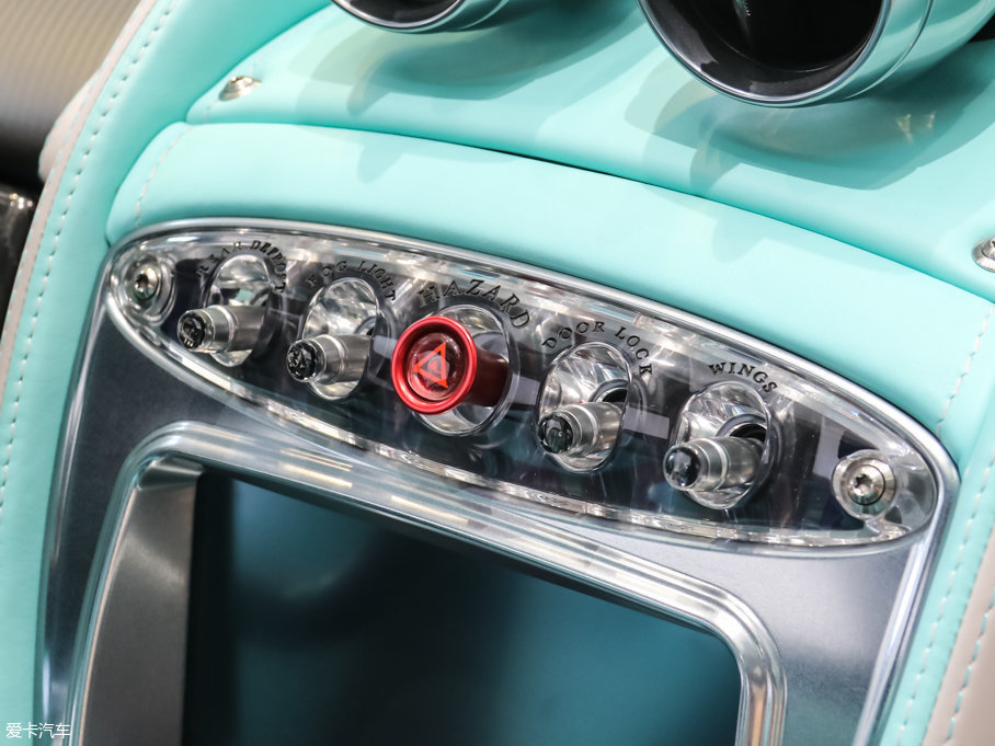 2016Huayra Dinastia ؄e