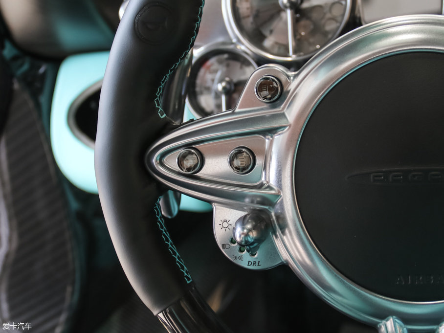 2016Huayra Dinastia ؄e