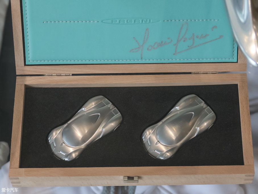 2016Huayra Dinastia ؄e