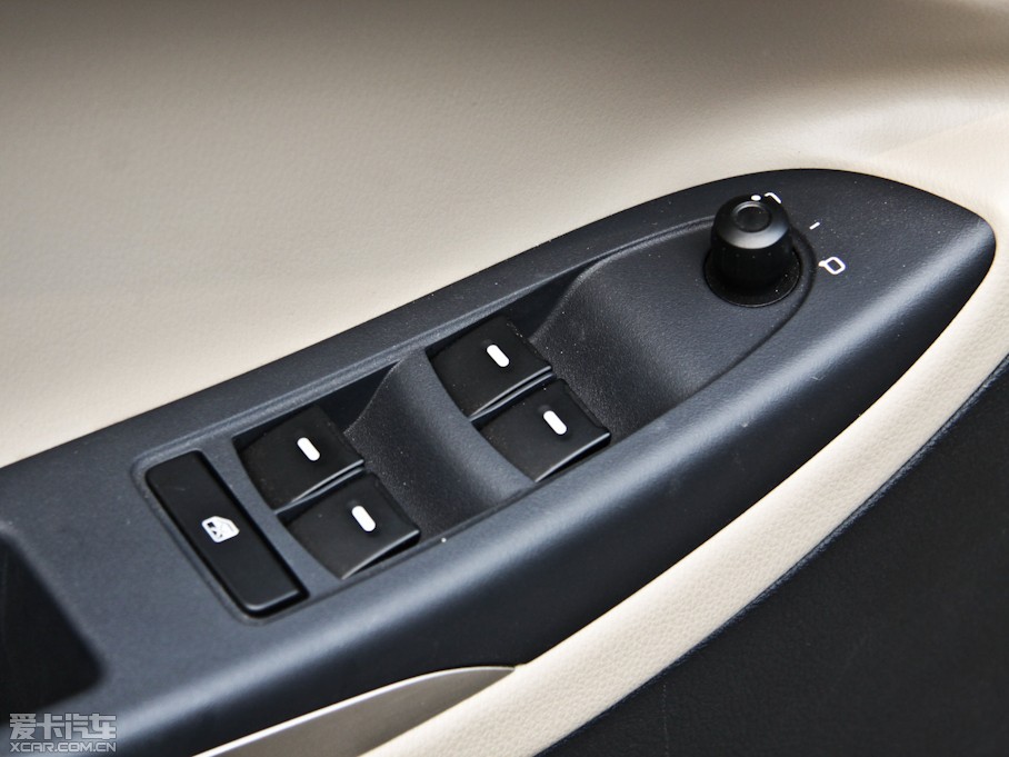 2012���GX7 1.8L �քӾ�Ӣ��