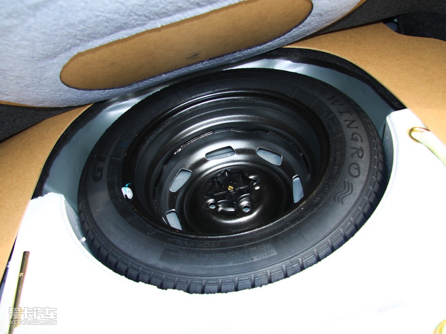 2011������Ş 1.5L �\�Ӱ�