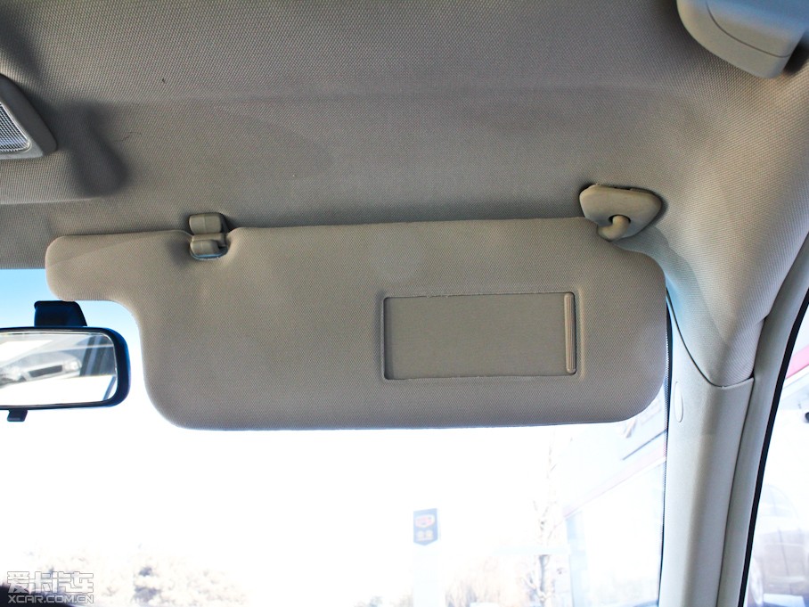 2012���GC7 1.8L �քӺ��A��