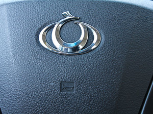 2012款1.8L 手动豪华版 中控区