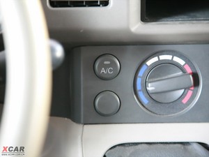 2009款1.0L 舒适版 中控区