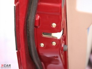 2009款1.0L 标准版 空间座椅
