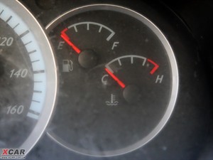 2009款1.0L 标准版 中控区