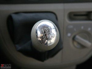 2009款1.0L 标准版 中控区
