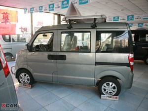 2009款1.0L 舒适版 整体外观