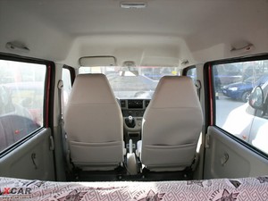 2009款1.0L 标准版 空间座椅