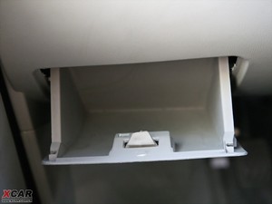 2009款1.0L 标准版 中控区