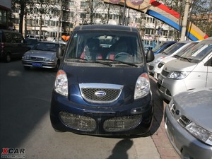 2010款1.3L 标准版 正前