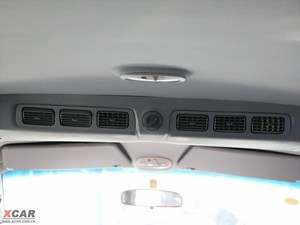 2010款1.3L 标准版 空间座椅