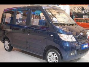2010款1.0L 舒适版 整体外观