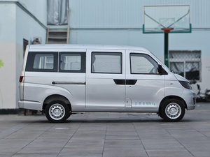 2012款1.2L 加长舒适版 整体外观