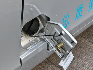 2012款1.2L 加长舒适版 油箱盖