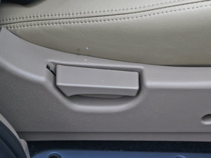 2013款1.5L 手动舒适版 空间座椅