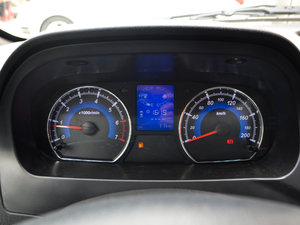 2017款1.5L 手动基本型 仪表