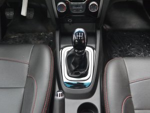 2017款1.5L 手动舒适型 换挡杆