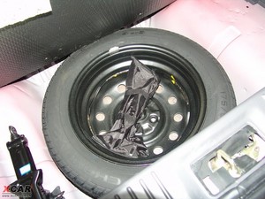 2009款1.3L 手动舒适版 备胎