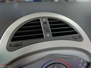 2009款1.3L 手动舒适版 空调出风口