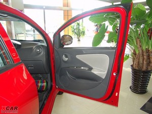 2009款1.3L 手动舒适版 空间座椅