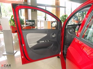 2009款1.3L 手动舒适版 空间座椅