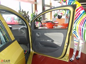 2009款1.3L 手动豪华版 空间座椅