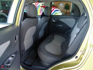 2009款1.3L 手动豪华版 空间座椅