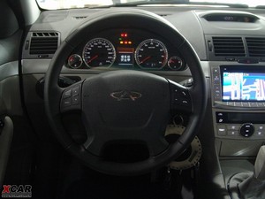 2010款2.0TCI 手动尊贵版 方向盘