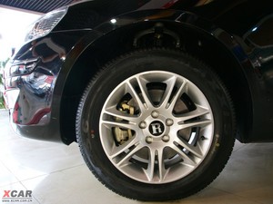 2010款2.0TCI 手动豪华版 轮圈