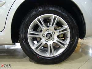 2010款2.0TCI 手动尊贵版 轮圈