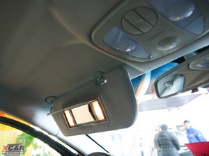 2010款2.0TCI 手动豪华版 遮阳板（左）