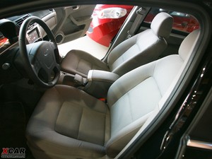 2010款2.0TCI 手动豪华版 主驾驶座椅