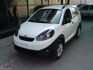 2010款1.3L 手动精英版 左前45度