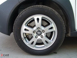2010款1.3L 手动精英版 轮圈