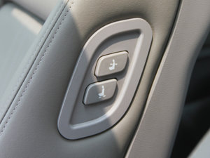 2011款2.0T 自动豪华版 空间座椅