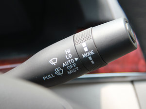 2011款2.0T 自动豪华版 中控区