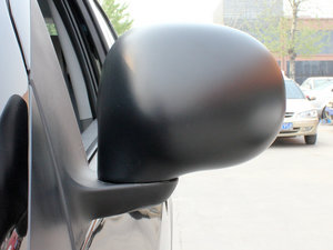 2011款1.0L 手动豪华版 细节外观