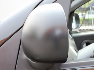 2011款1.0L 手动豪华版 细节外观