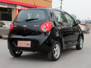 2011款1.0L 手动豪华版 整体外观