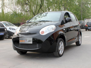2011款1.0L 手动豪华版 整体外观
