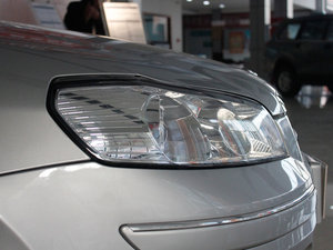 2012款2.0DVVT 自动尊雅版 细节外观