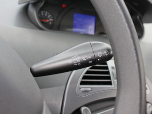 2012款1.5L 手动豪华版 中控区