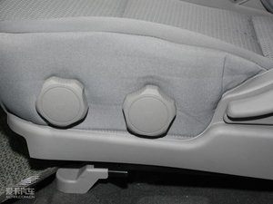 2010款2.0T 手动舒适版 主驾驶座椅调节