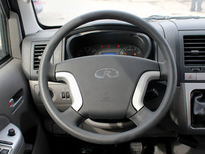 2011款2.0T 手动豪华版 方向盘