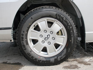 2011款2.0T 手动豪华版 轮圈
